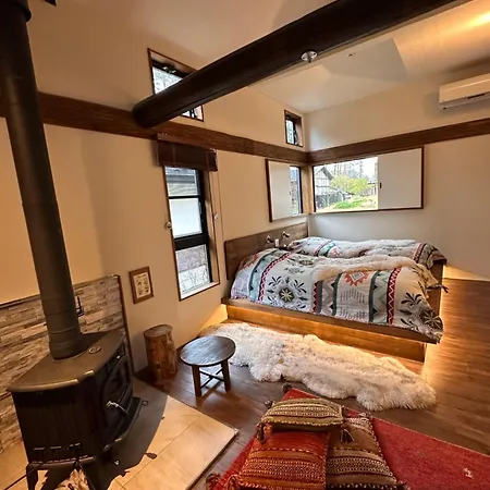 Glamping Villa Hanz Kawaguchiko Fujikawaguchiko Exterior photo