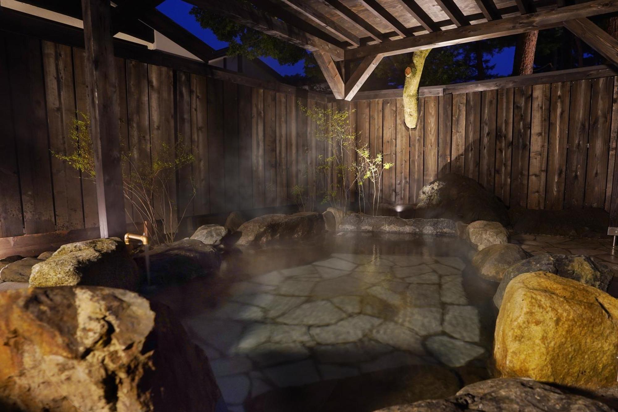 Glamping Hanz Kawaguchiko ロッジ 富士河口湖町